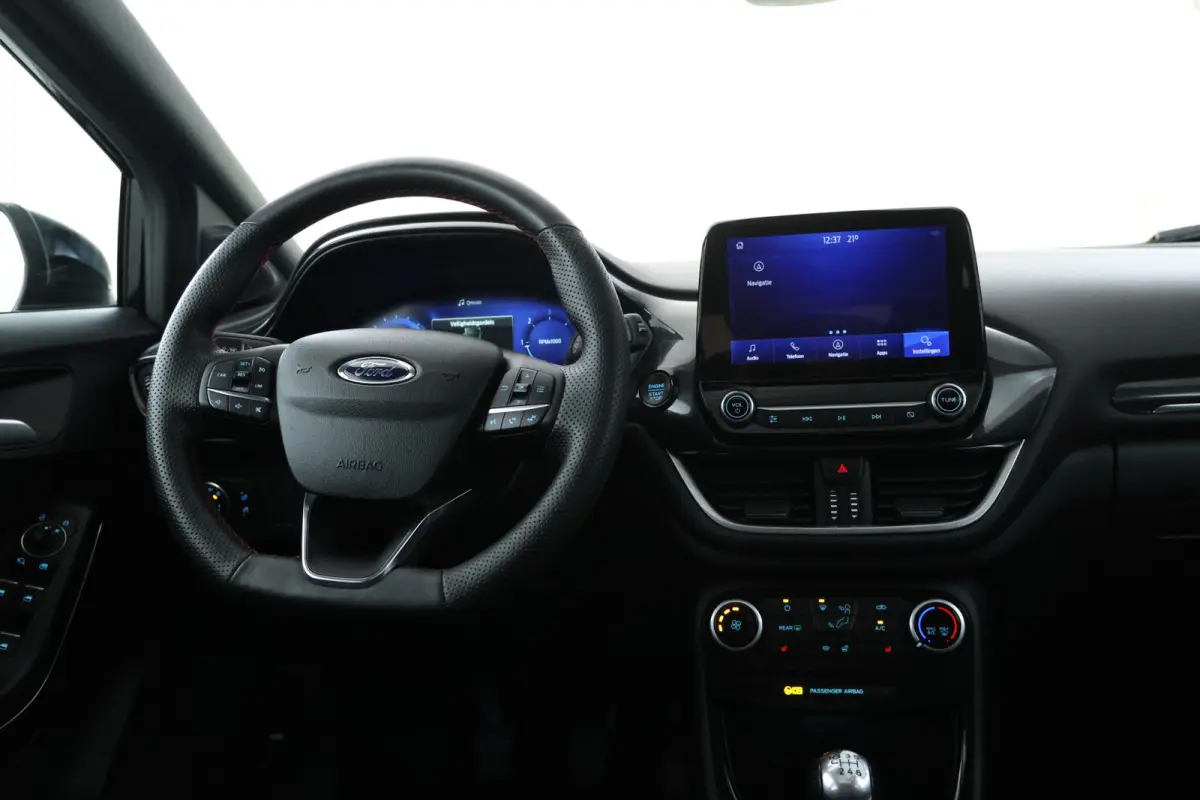 1.5 TDCI St-line Uniek!, Panorama, Spoilers, Navi, Apple carplay etc. etc.