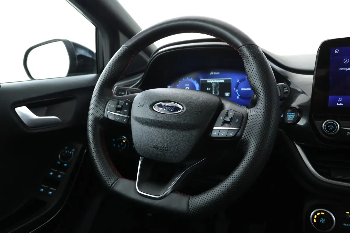 1.5 TDCI St-line Uniek!, Panorama, Spoilers, Navi, Apple carplay etc. etc.