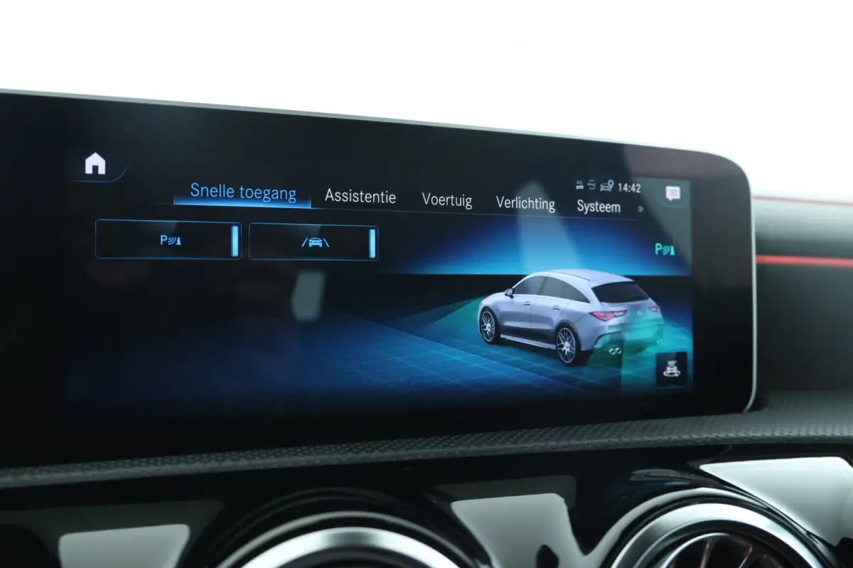 AMG 45 S 4MATIC+ 422Pk, Navigatie, Climate