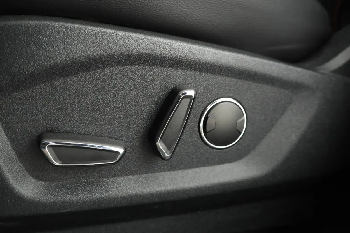 2.0 TDCi Titanium 7p. 7 Persoons, Navigatie, Leer, Climate, Trekhaak