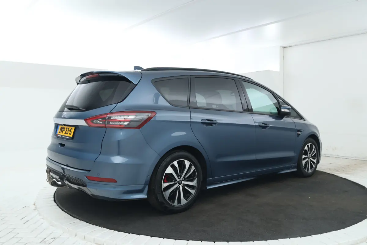 2.0 TDCi Titanium 7p. 7 Persoons, Navigatie, Leer, Climate, Trekhaak