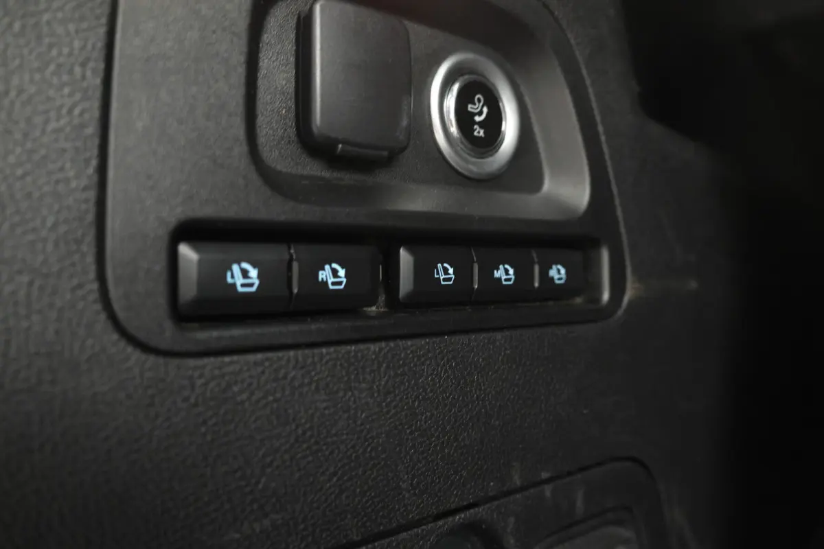 2.0 TDCi Titanium 7p. 7 Persoons, Navigatie, Leer, Climate, Trekhaak