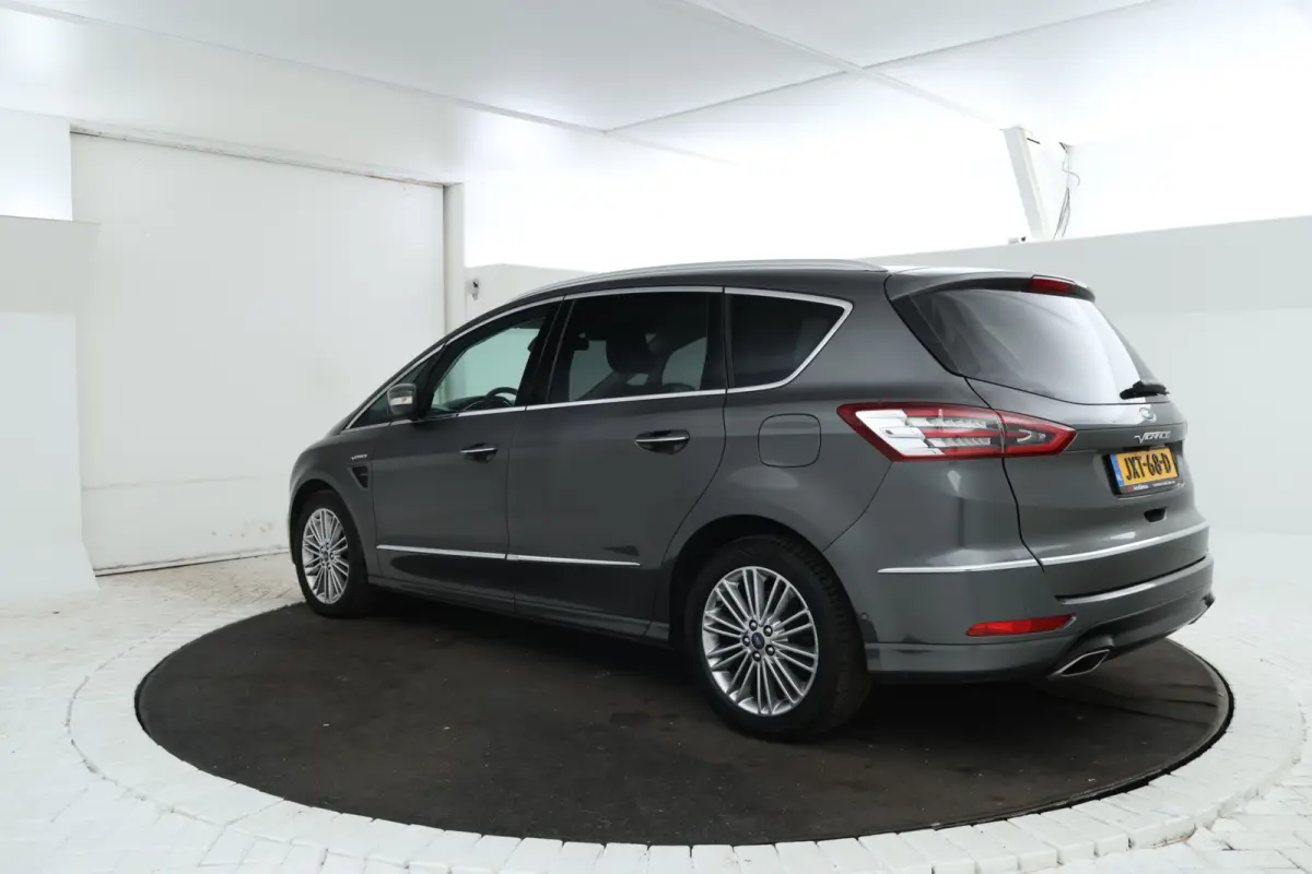 2.0 EcoBlue Bi-Turbo Vignale 177Pk, Navigatie, Leer, Climate,