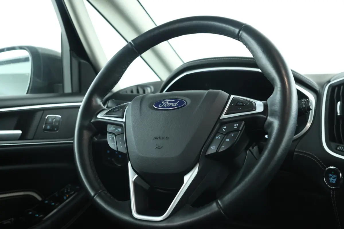 2.0 EcoBlue Bi-Turbo Vignale 177Pk, Navigatie, Leer, Climate,