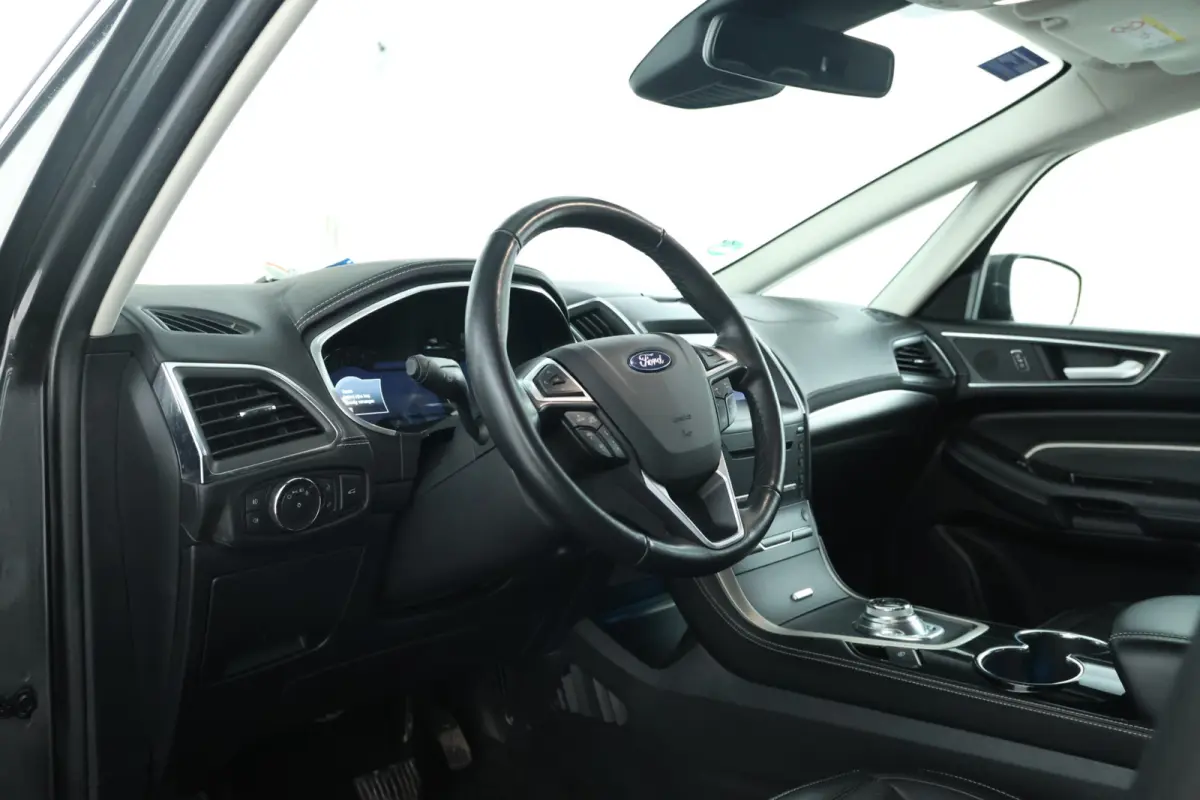 2.0 EcoBlue Bi-Turbo Vignale 177Pk, Navigatie, Leer, Climate,