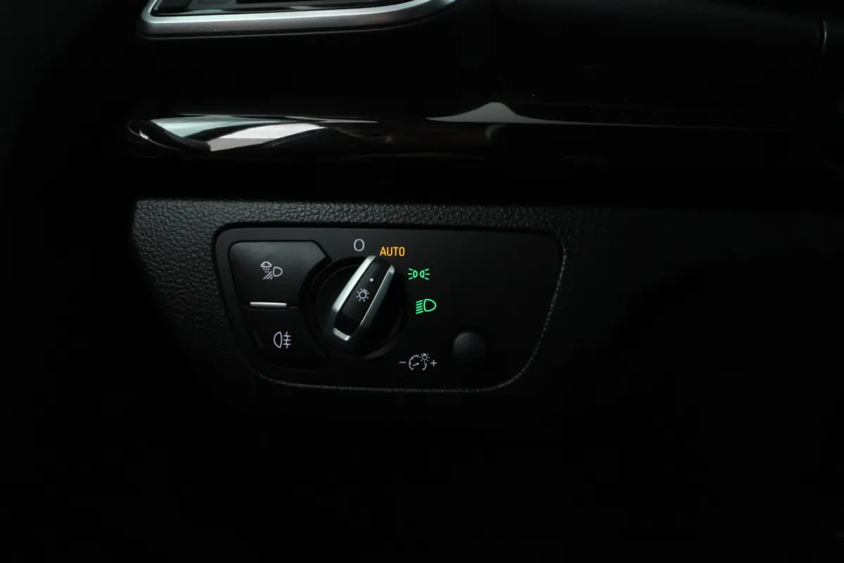 30 TDI Design Stoelverwamring V/A, el schuif-/kanteldak, Trekhaak etc etc