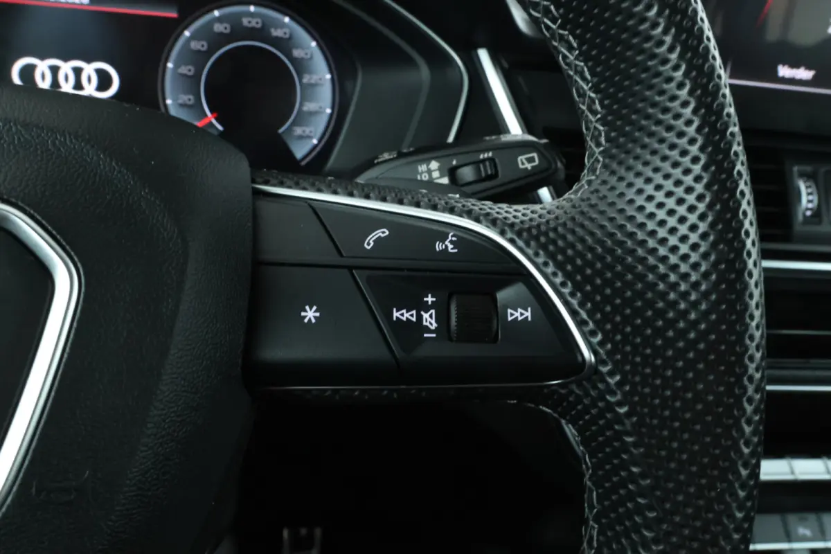 30 TDI Design Stoelverwamring V/A, el schuif-/kanteldak, Trekhaak etc etc