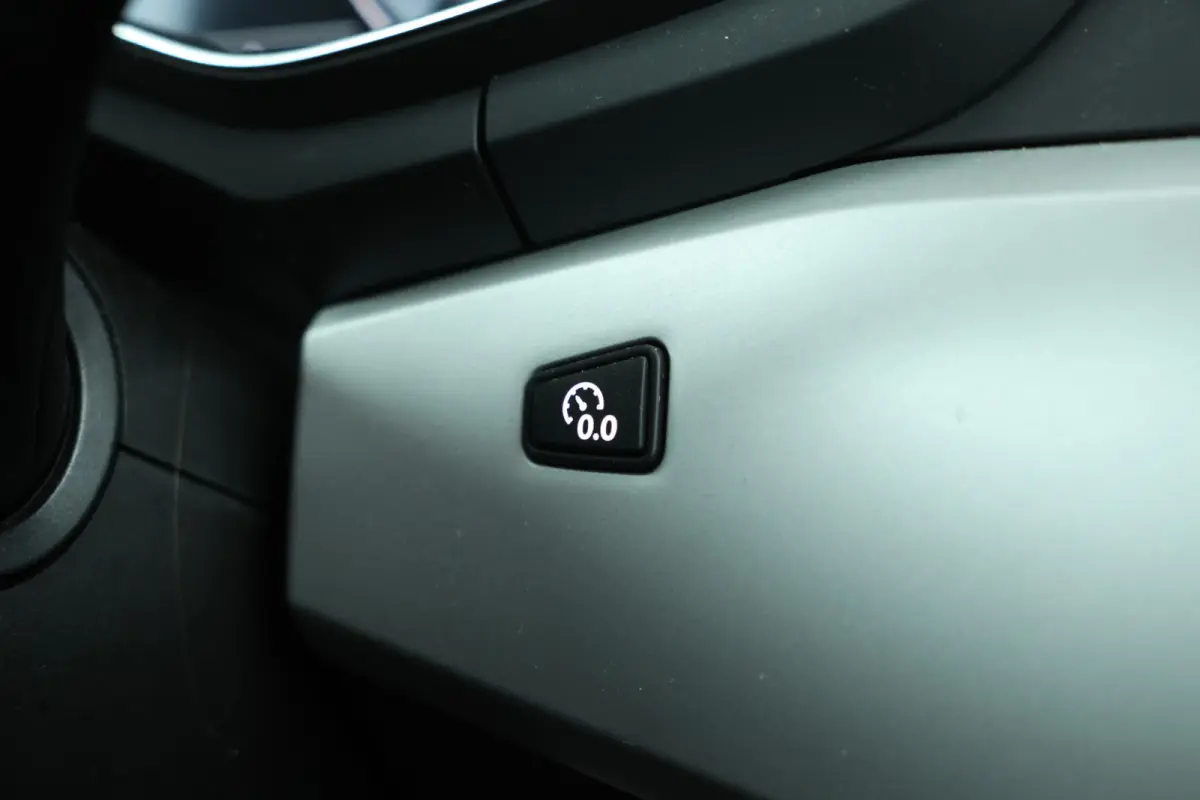 35 TDI S edition 136PK Virtual, Leder, Climate,