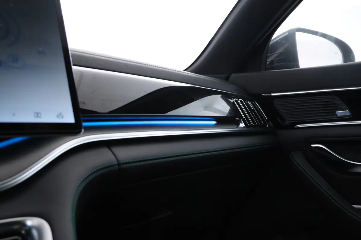 1.5 DM-i FWD Boost Plug in hybrid, Fabrieksnieuw!