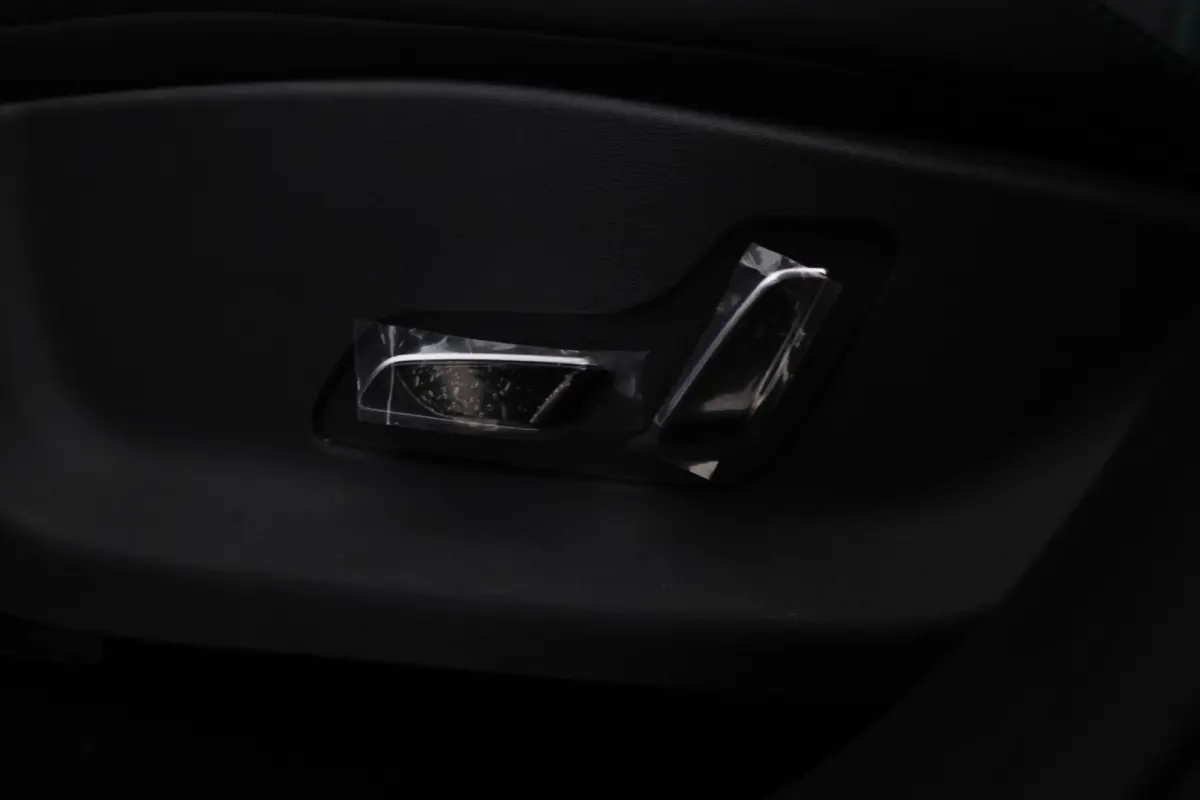 1.5 DM-i FWD Boost Plug in hybrid, Fabrieksnieuw!