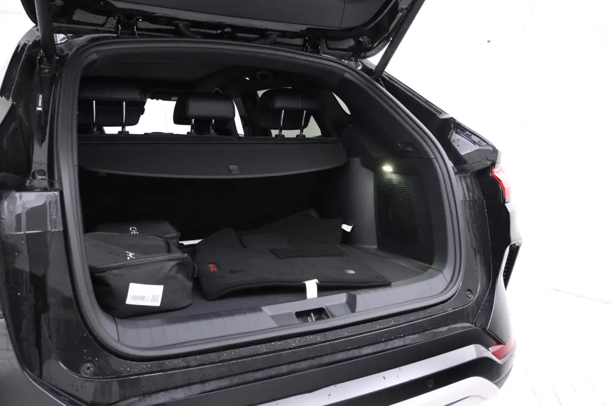 1.5 DM-i FWD Boost Plug in hybrid, Fabrieksnieuw!