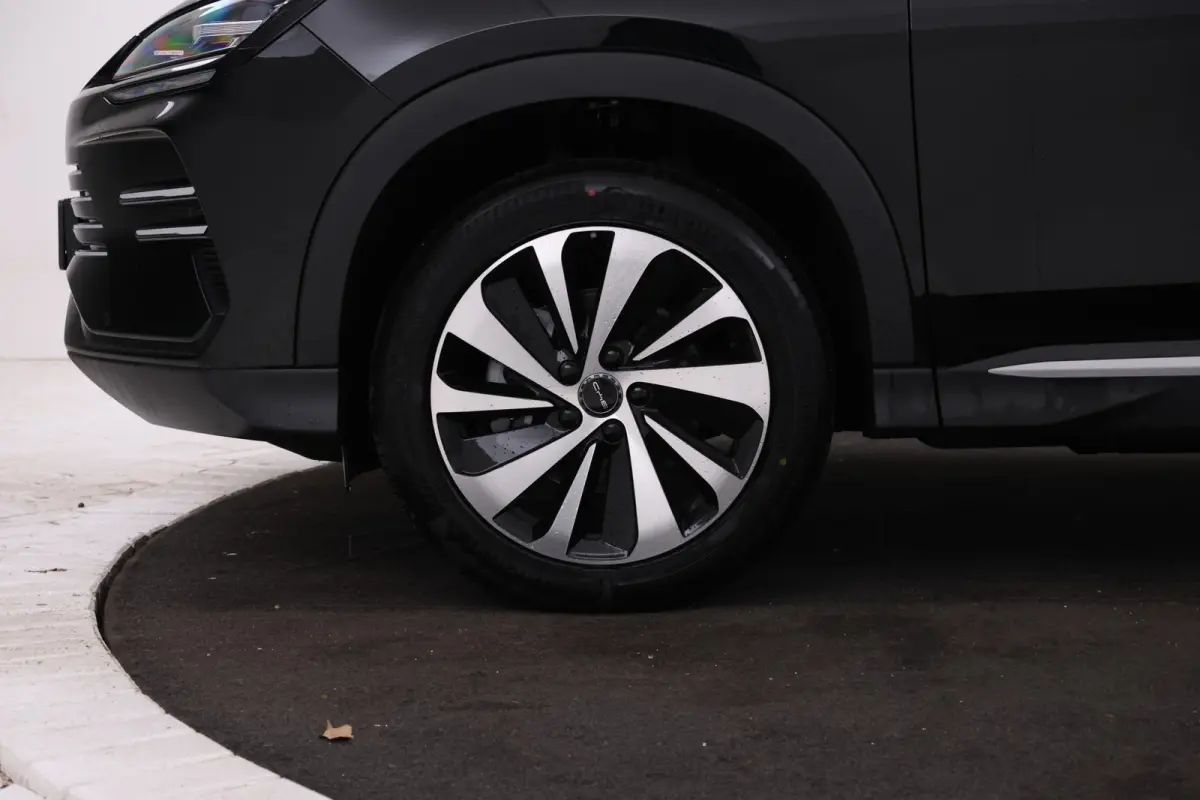 1.5 DM-i FWD Boost Plug in hybrid, Fabrieksnieuw!
