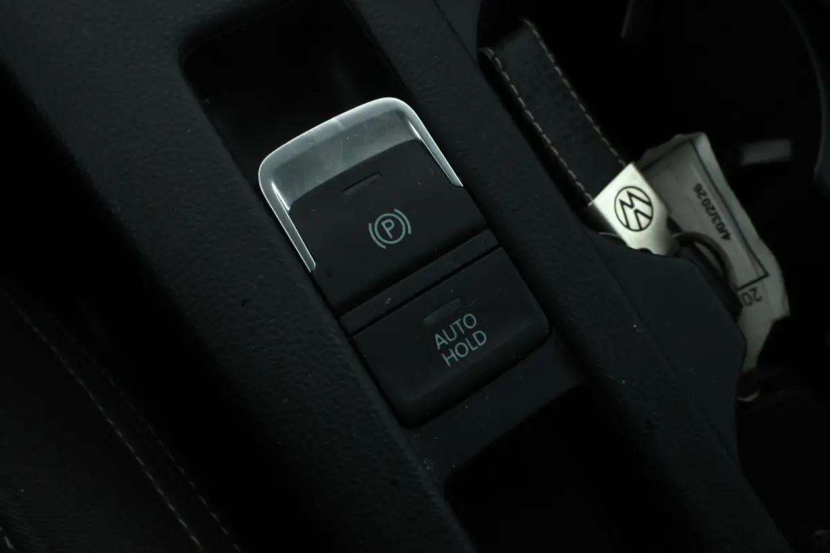 1.6 TDI Comfort Business Automaat, Navigatie, Apple carplay, Climate,
