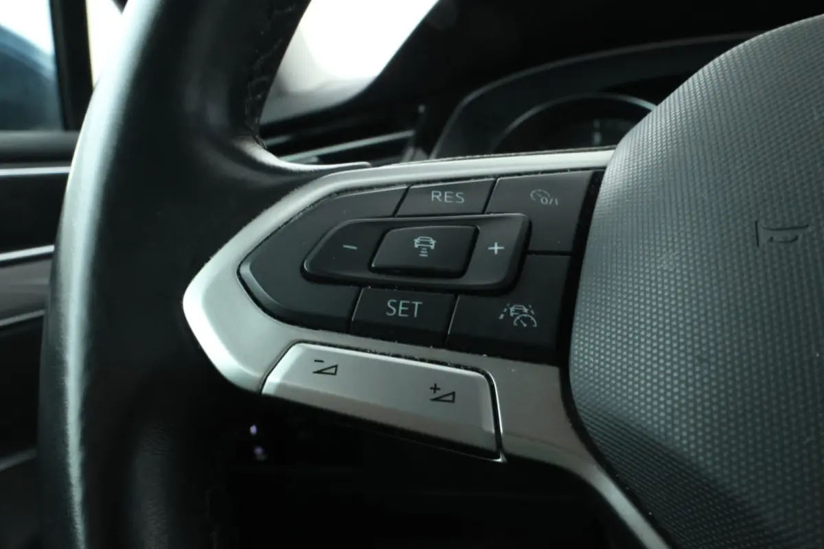 1.6 TDI Comfort Business Automaat, Navigatie, Apple carplay, Climate,