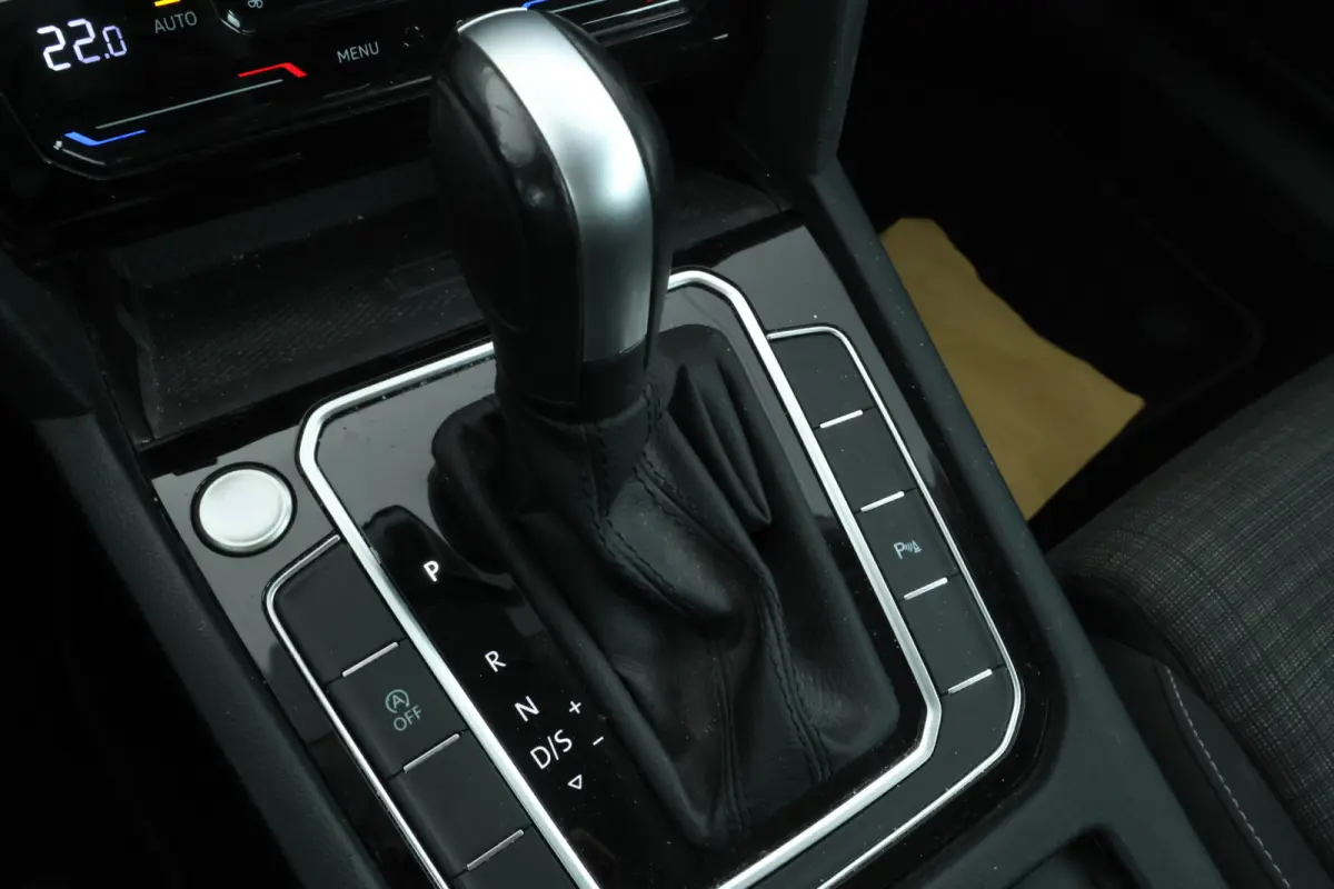1.6 TDI Comfort Business Automaat, Navigatie, Apple carplay, Climate,