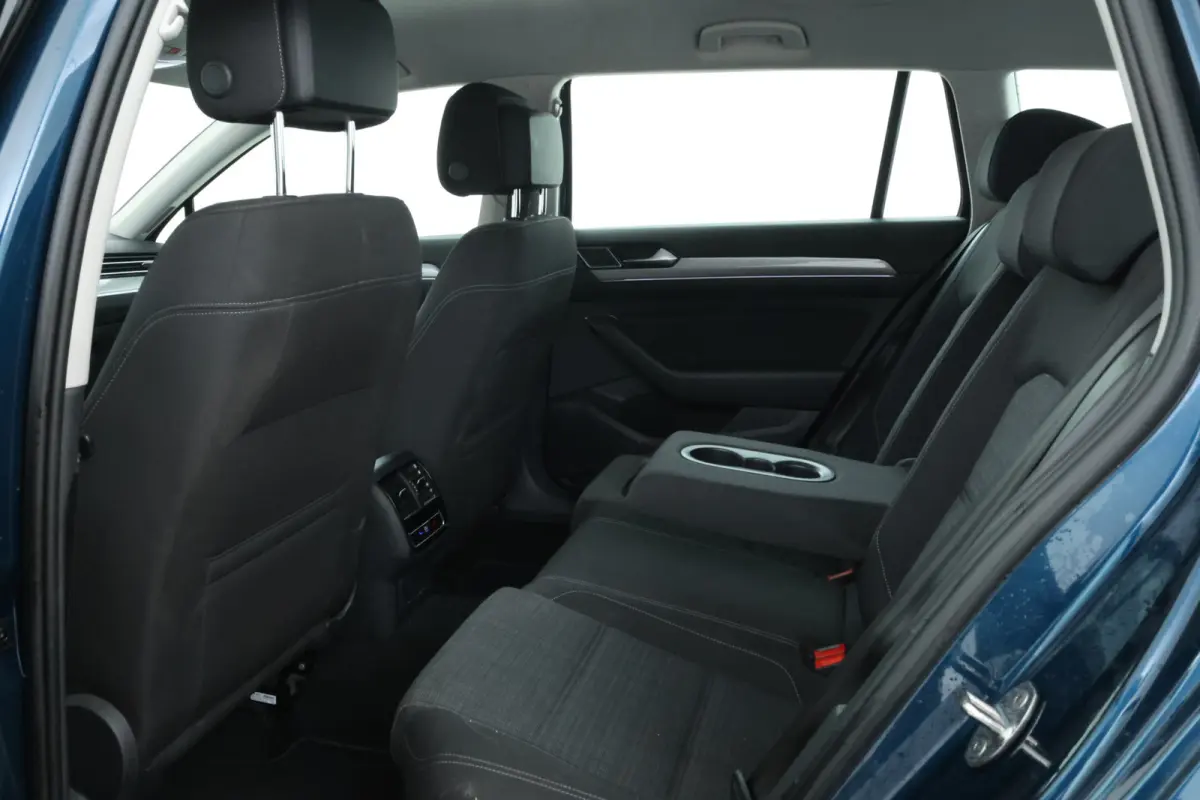 1.6 TDI Comfort Business Automaat, Navigatie, Apple carplay, Climate,