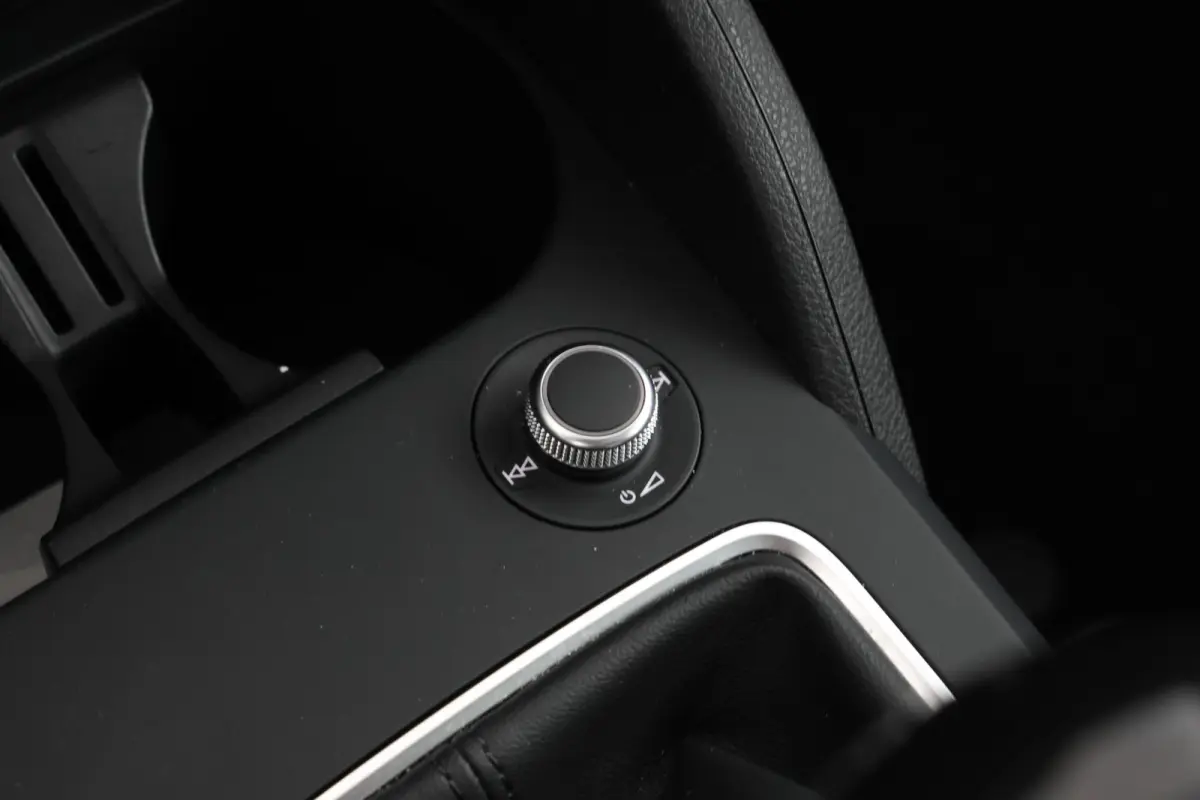 30 TFSI S Edition - Camera, Stoelverwarming, Volleder, Navigatie