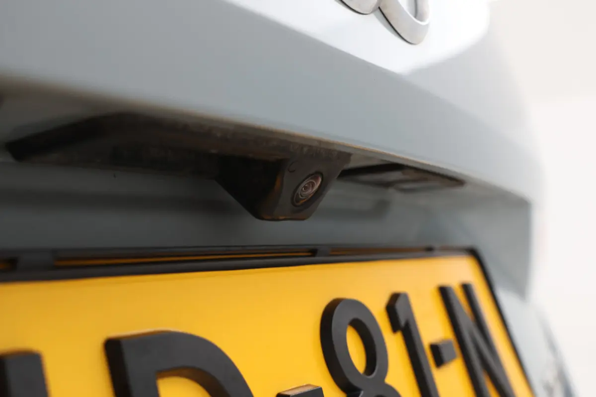 30 TFSI S Edition - Camera, Stoelverwarming, Volleder, Navigatie