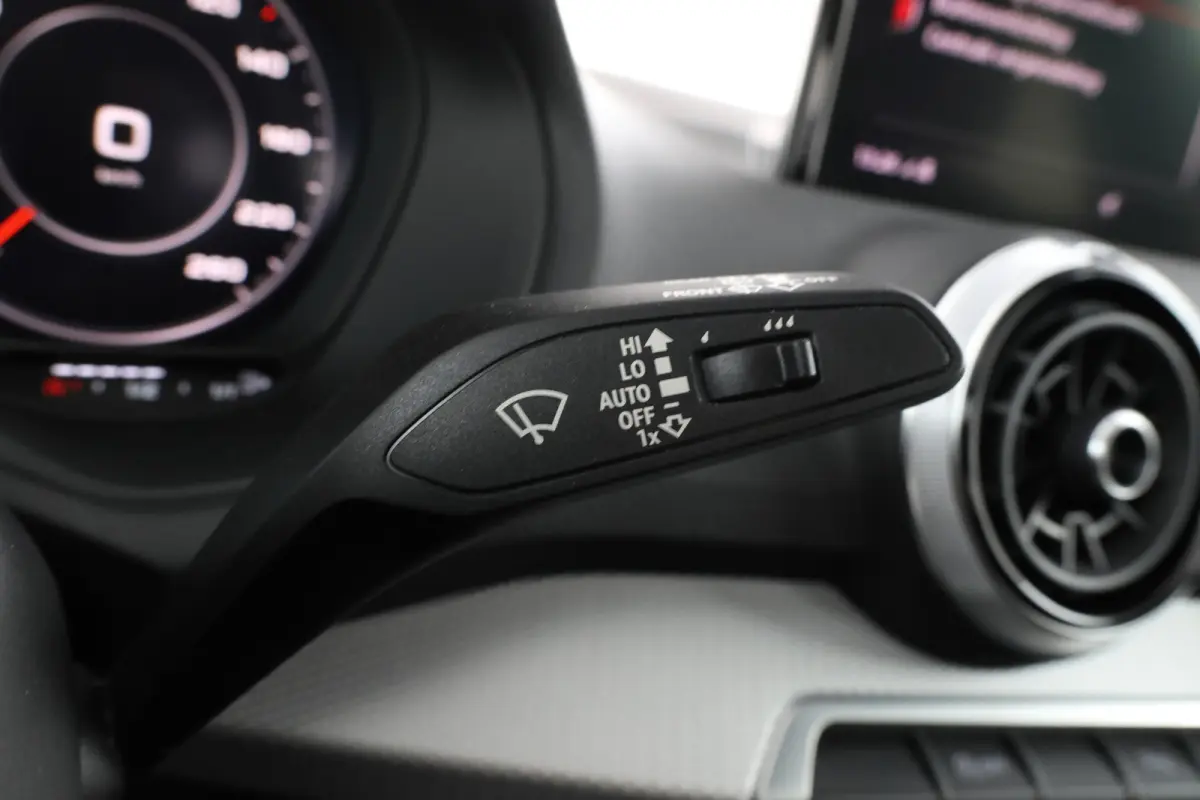 30 TFSI S Edition - Camera, Stoelverwarming, Volleder, Navigatie
