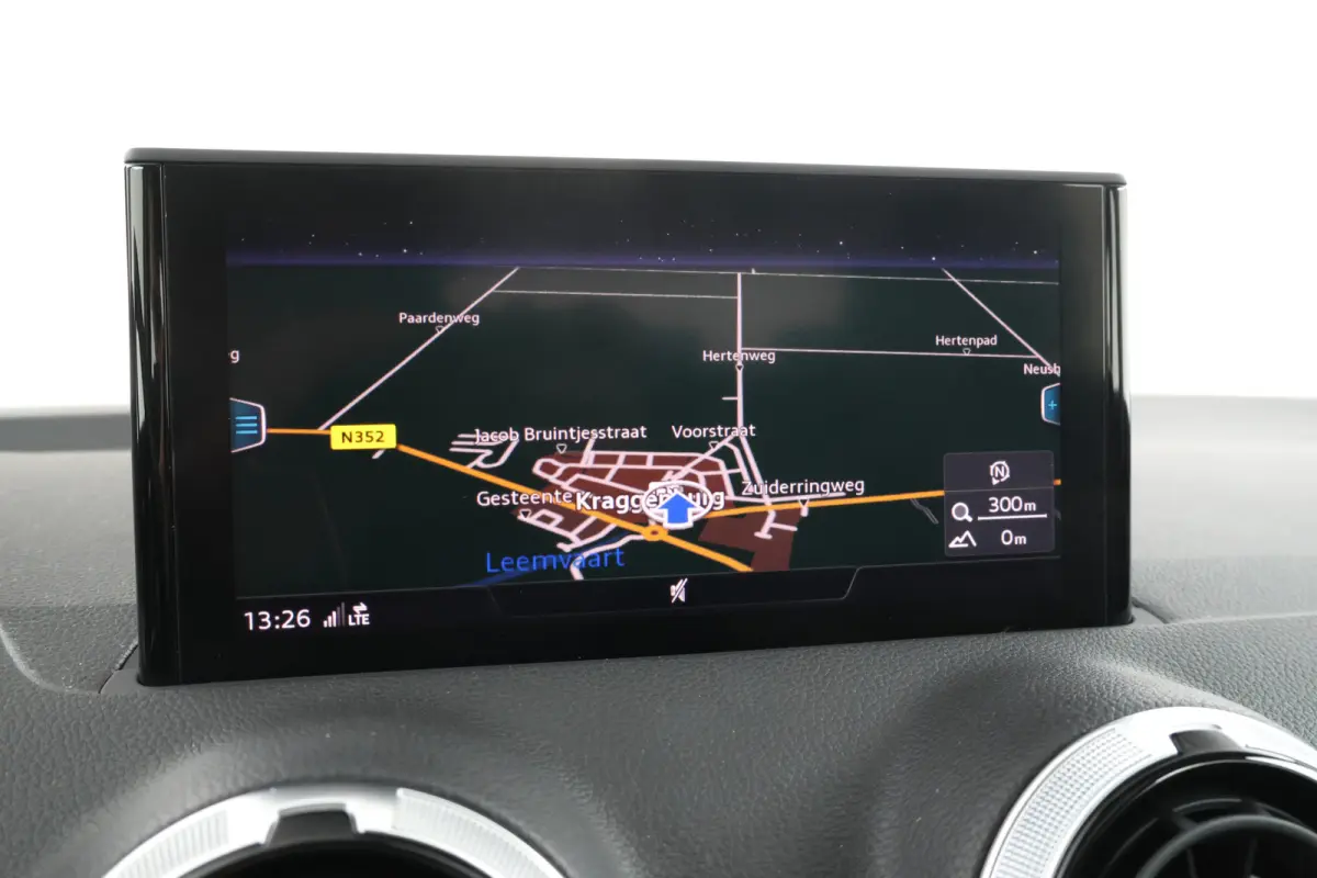 30 TFSI S Edition - Camera, Stoelverwarming, Volleder, Navigatie