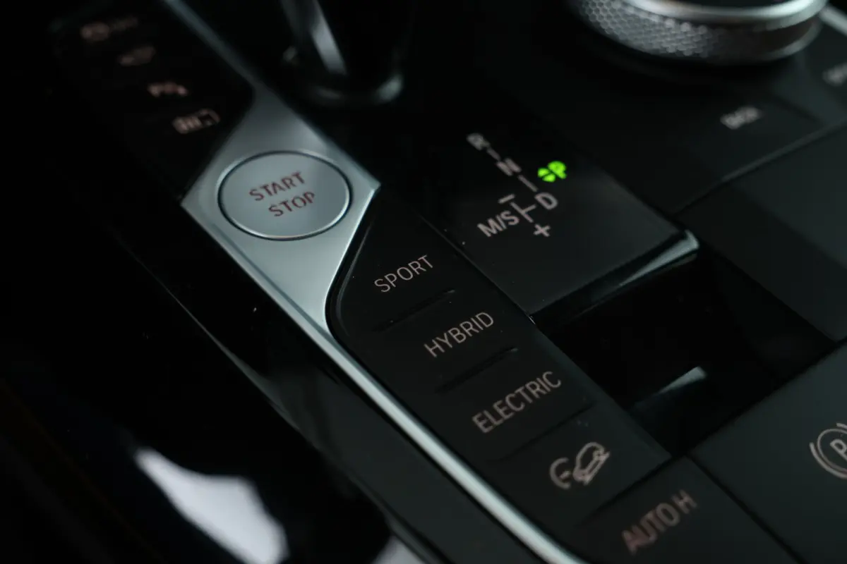 xDrive30e High Executive - 360°cam, Stoelverwarming, Volleder, Carplay, interieur voorverwarming/(koeling)