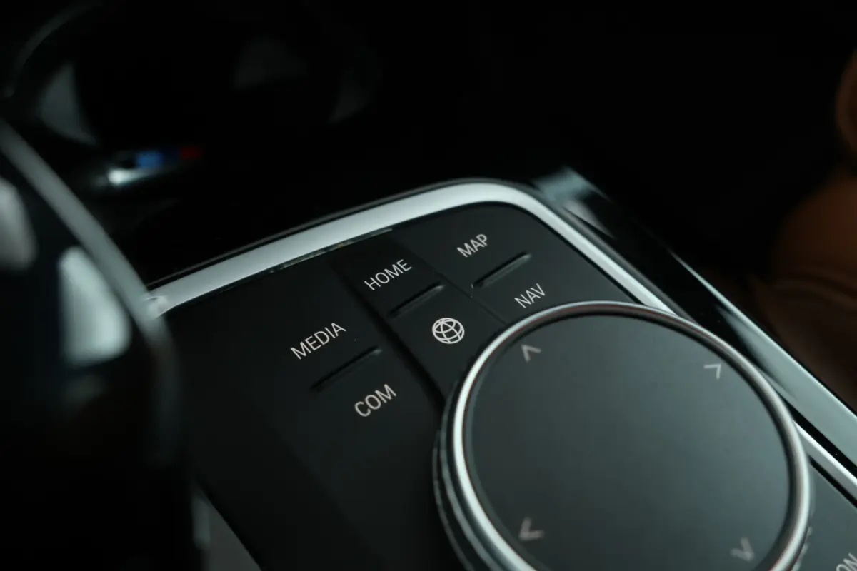 xDrive30e High Executive - 360°cam, Stoelverwarming, Volleder, Carplay, interieur voorverwarming/(koeling)