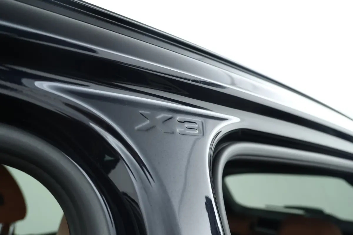 xDrive30e High Executive - 360°cam, Stoelverwarming, Volleder, Carplay, interieur voorverwarming/(koeling)