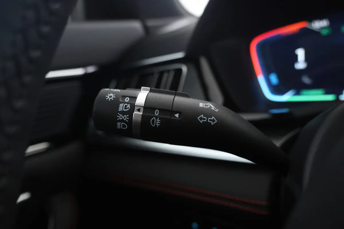 1.5 DM-i FWD Boost Plug in hybrid, Fabrieksnieuw!