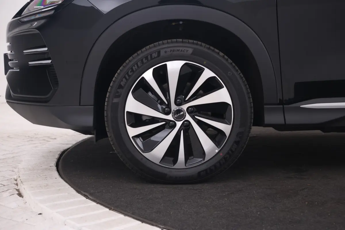 1.5 DM-i FWD Boost Plug in hybrid, Fabrieksnieuw!