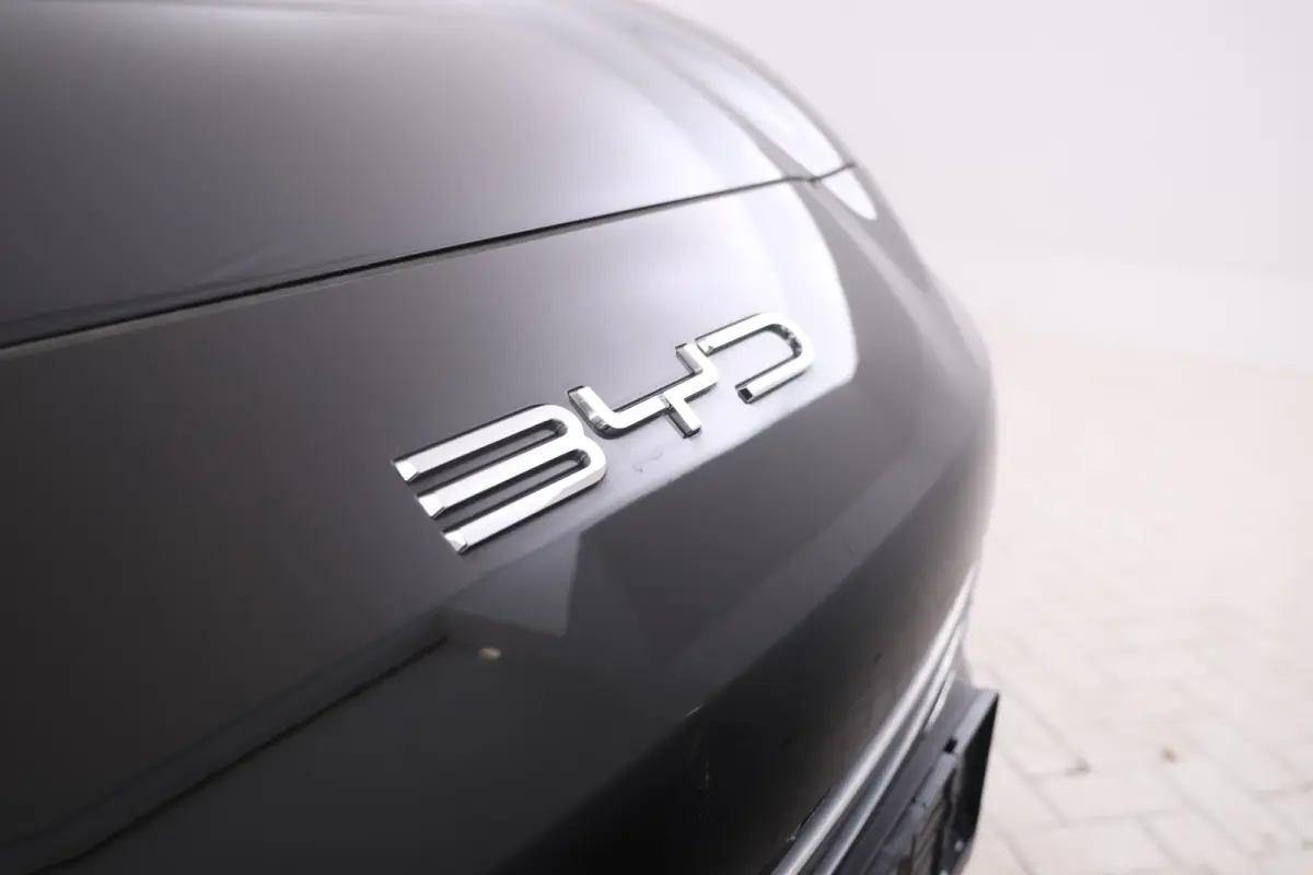 1.5 DM-i FWD Boost Plug in hybrid, Fabrieksnieuw!