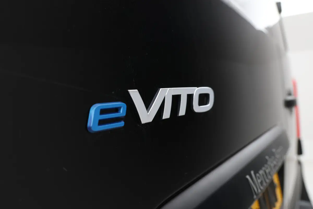 eVito 112 L2 60 kWh Direct  leverbaar!