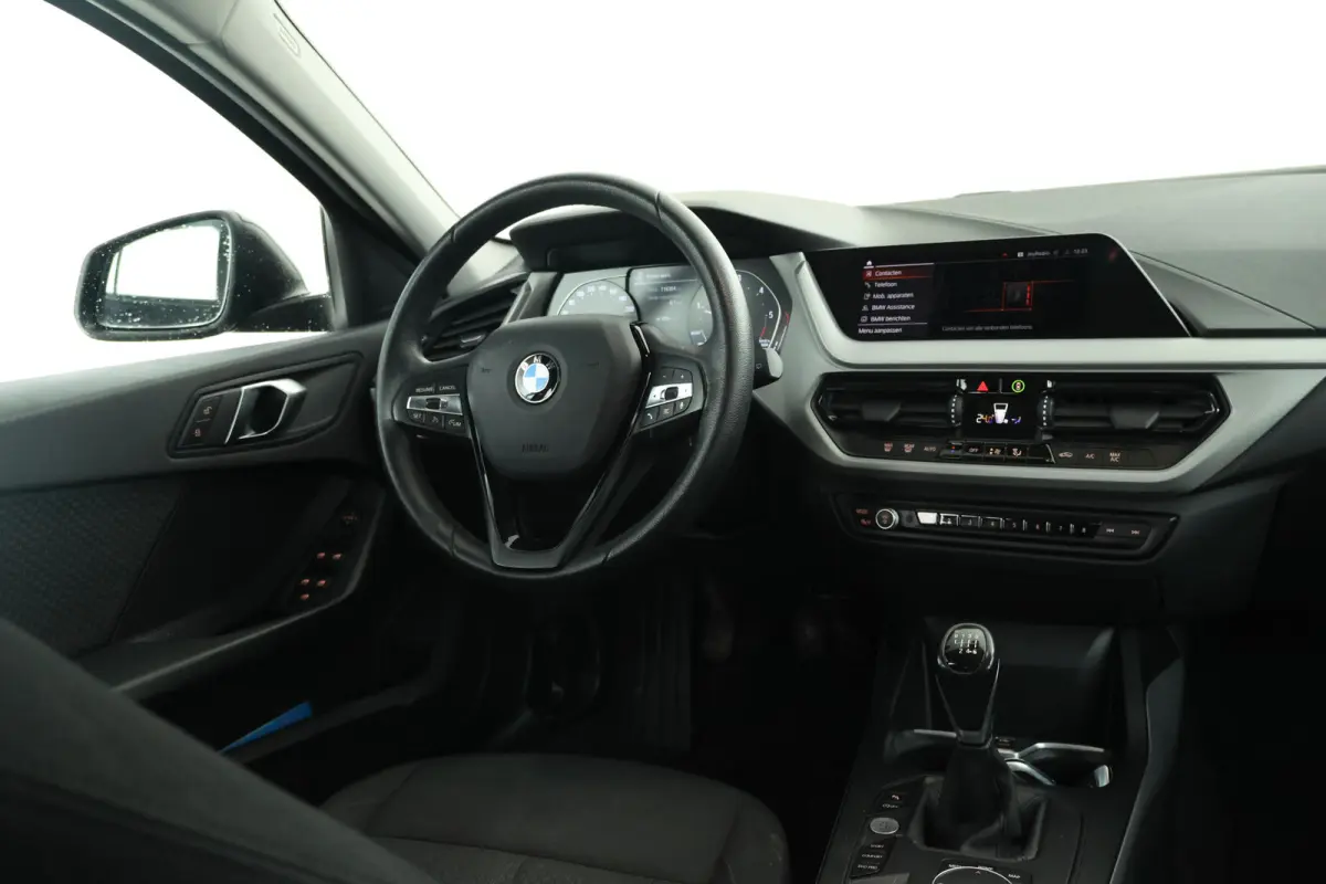 116d High Executive 5 Deurs hb, Navigatie, Climate