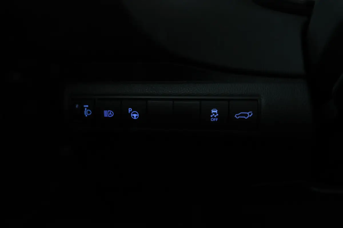 2.0 Hybrid Premium 184pk, Navigatie, Climtae