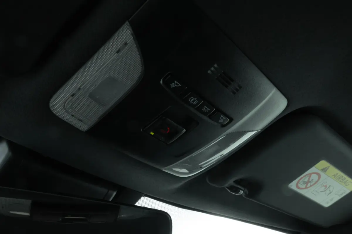 2.0 Hybrid Premium 184pk, Navigatie, Climtae