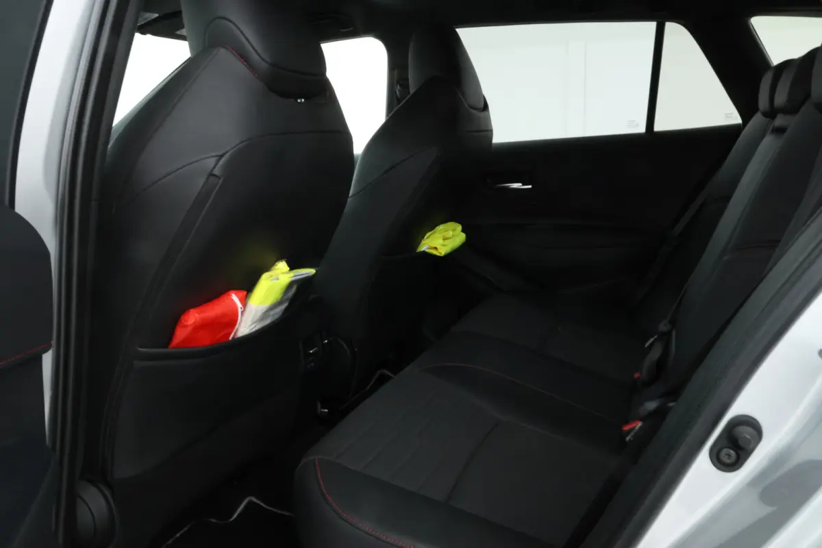 2.0 Hybrid Premium 184pk, Navigatie, Climtae