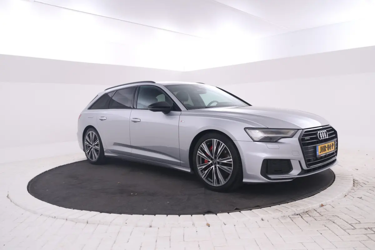 55 TFSI e quattro Competition S-line 262pk, zwarte hemel s-line stuur climate,
