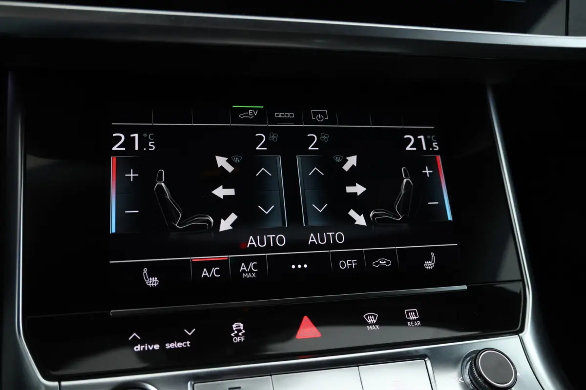 55 TFSI e quattro Competition S-line 262pk, zwarte hemel s-line stuur climate,