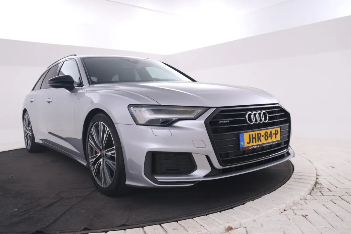 55 TFSI e quattro Competition S-line 262pk, zwarte hemel s-line stuur climate,