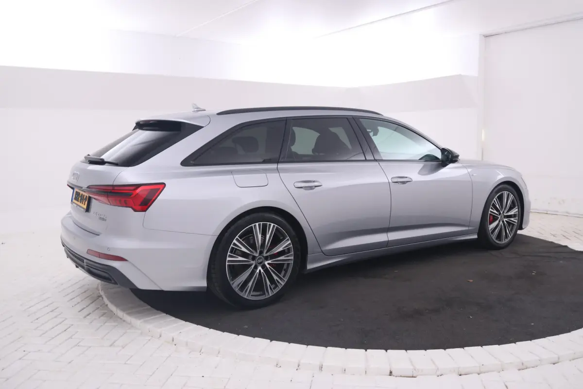 55 TFSI e quattro Competition S-line 262pk, zwarte hemel s-line stuur climate,