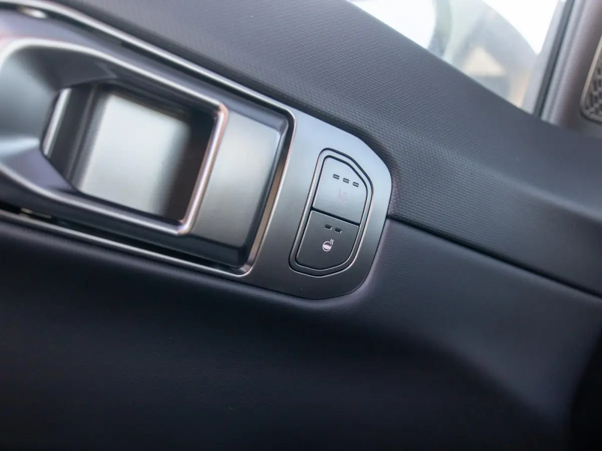 Plus Advanced 81.4 kWh | Direct leverbaar! | Panodak | Navi. | Clima. | Adapt. Cruise. | Stoel&Stuur Verwarming | Dodehoekassistentie | Harman Kardon