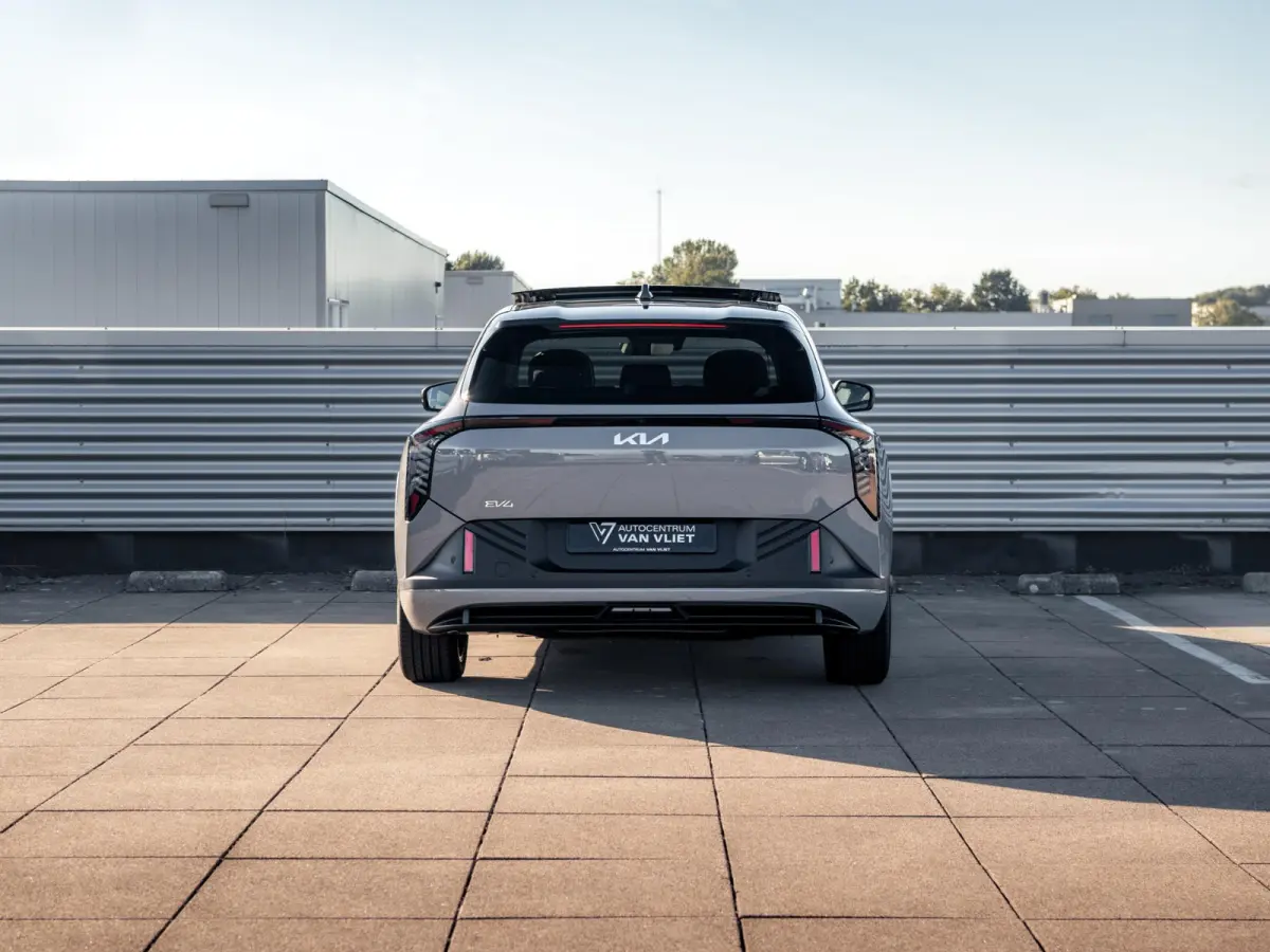 Plus Advanced 81.4 kWh | Direct leverbaar! | Panodak | Navi. | Clima. | Adapt. Cruise. | Stoel&Stuur Verwarming | Dodehoekassistentie | Harman Kardon