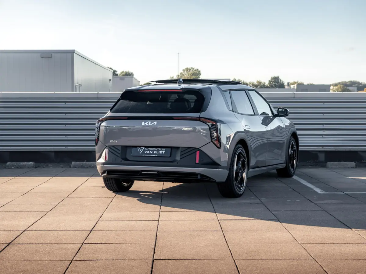 Plus Advanced 81.4 kWh | Direct leverbaar! | Panodak | Navi. | Clima. | Adapt. Cruise. | Stoel&Stuur Verwarming | Dodehoekassistentie | Harman Kardon