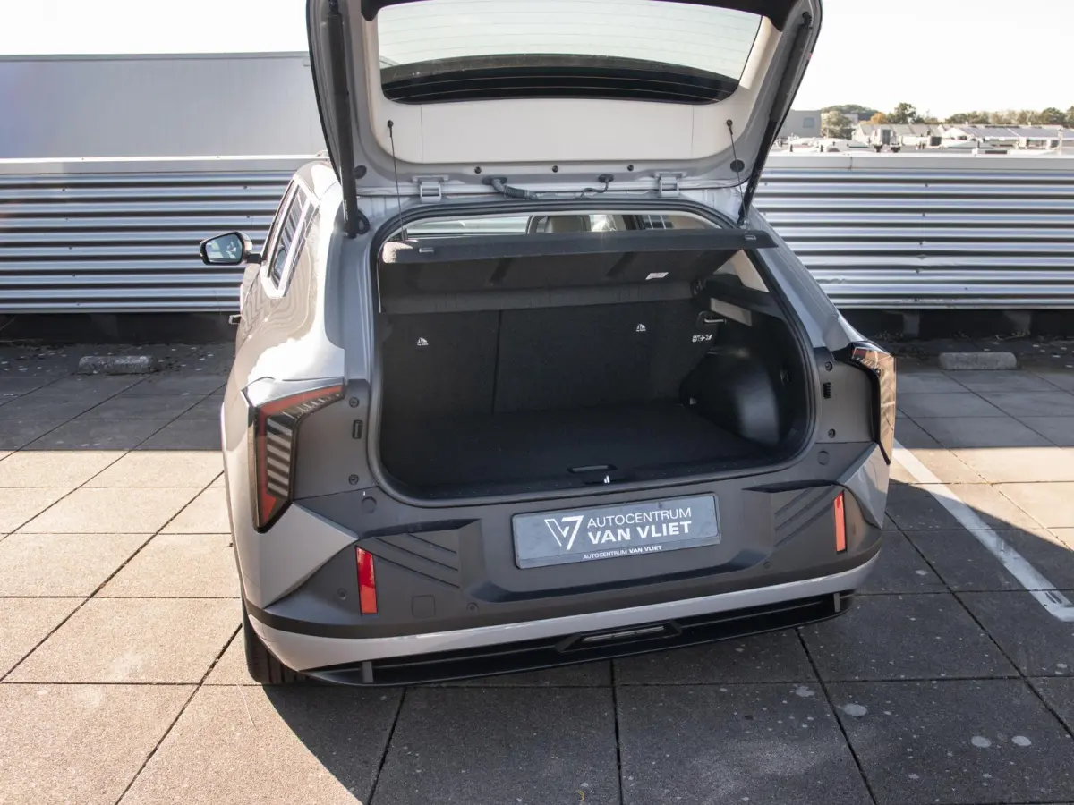 Plus Advanced 81.4 kWh | Direct leverbaar! | Panodak | Navi. | Clima. | Adapt. Cruise. | Stoel&Stuur Verwarming | Dodehoekassistentie | Harman Kardon