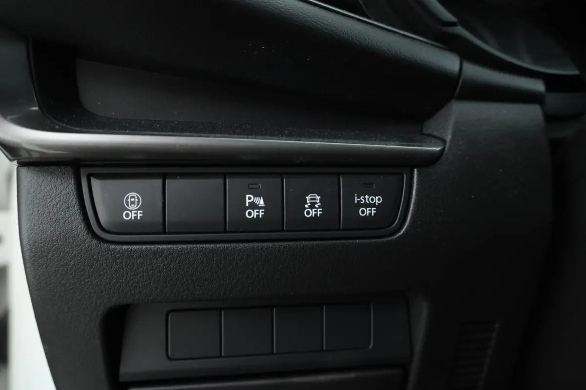 2.0 e-SkyActiv-G M Hybrid 122 Head Up! Navigatie, Airco