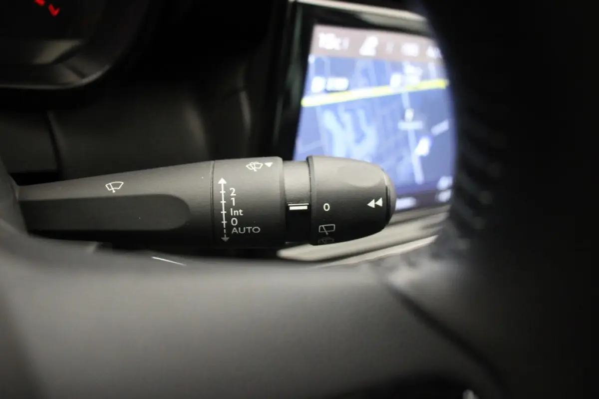 1.2 PureTech S&S C-Series - Carplay, Navi, Cruise