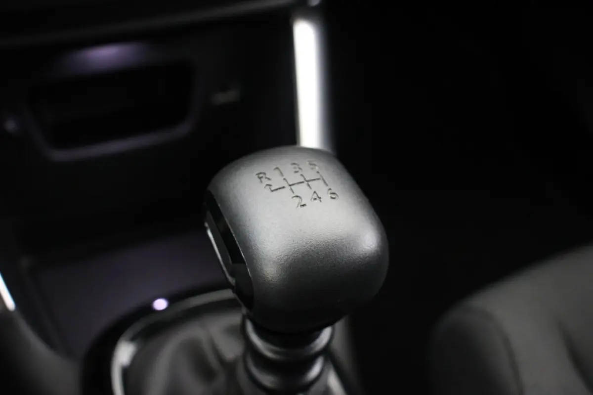 1.2 PureTech S&S C-Series - Carplay, Navi, Cruise