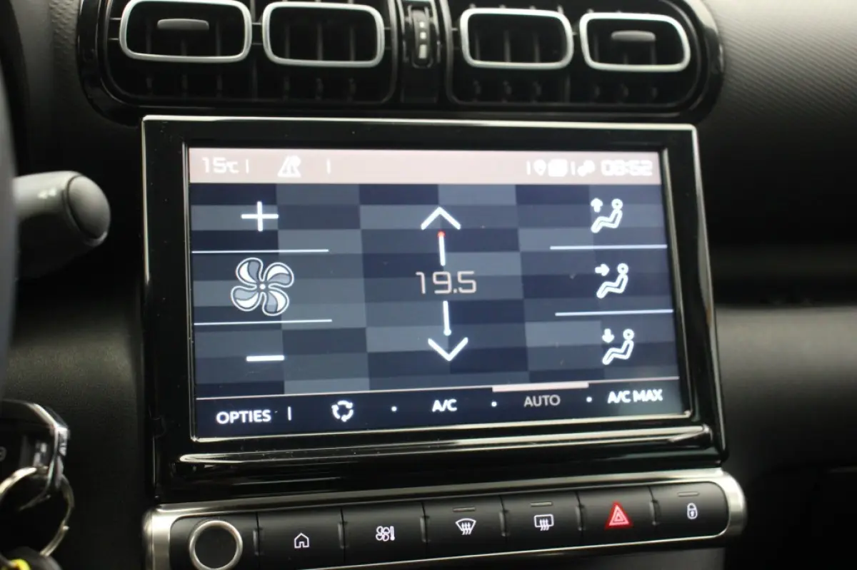 1.2 PureTech S&S C-Series - Carplay, Navi, Cruise