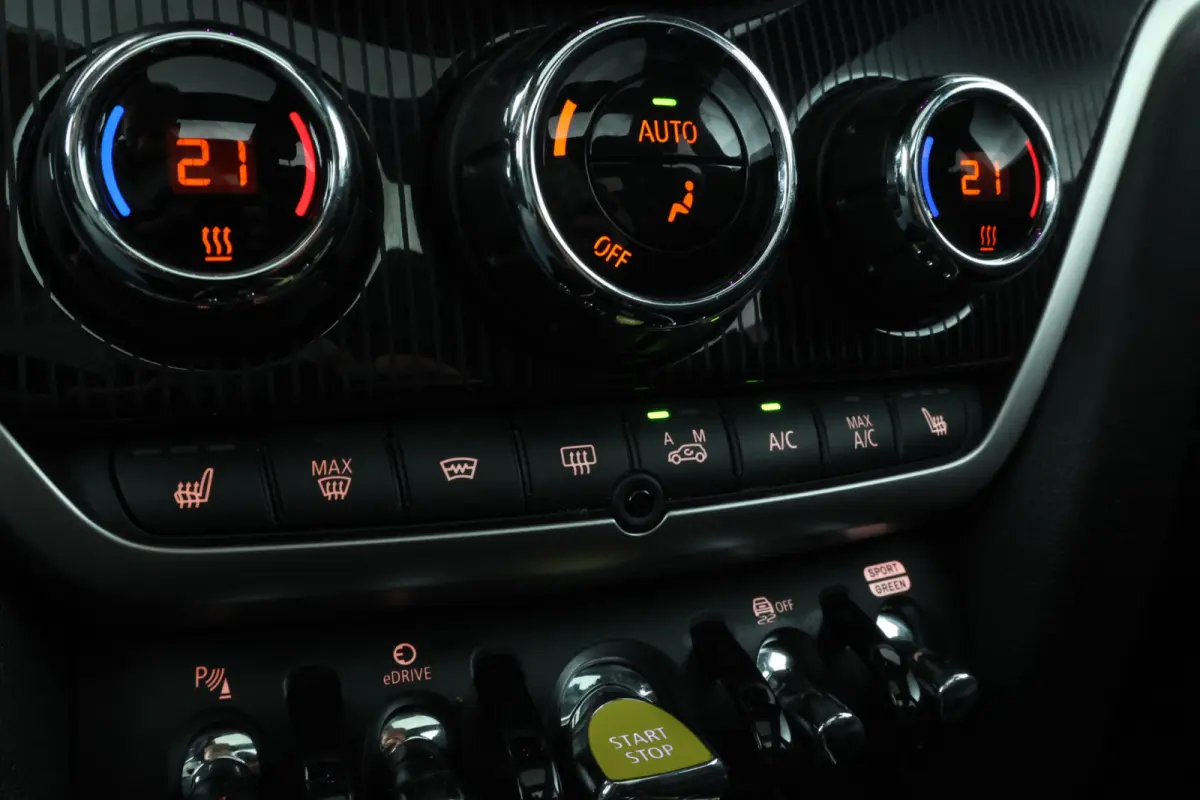 Mini 1.5 Cooper ALL4 Chili Panorama, Head Up, Automaat