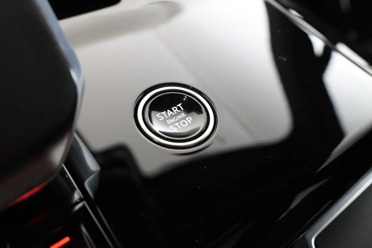 3.0 P460e PHEV Xpell Black pakket, Panorama, Trekhaak, Meridian 3D