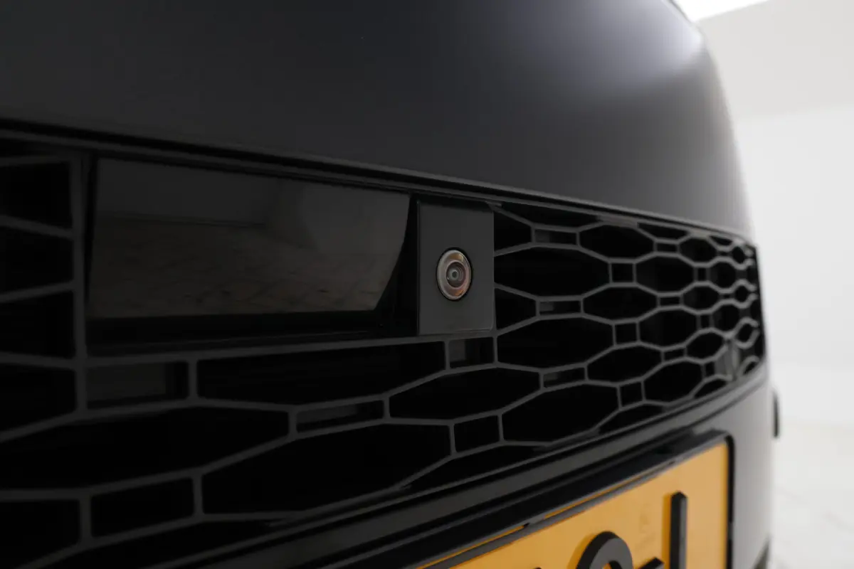 3.0 P460e PHEV Xpell Black pakket, Panorama, Trekhaak, Meridian 3D